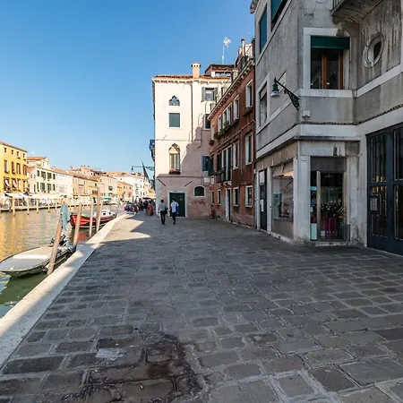Charming Apartment In Venice! Buitenkant foto